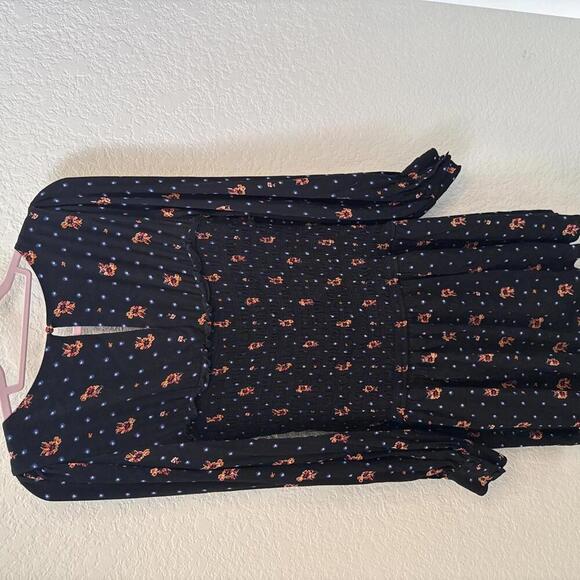 Women’s Free People Two Faces Printed Smocked Mini Dress Size Medium - Picture 4 of 8